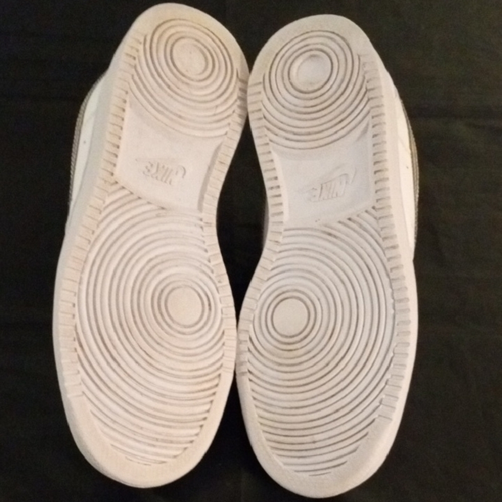Women's Nike  Silver and White Athletic Court Vision  Shoes Low-Top Design - Picture 9 of 13